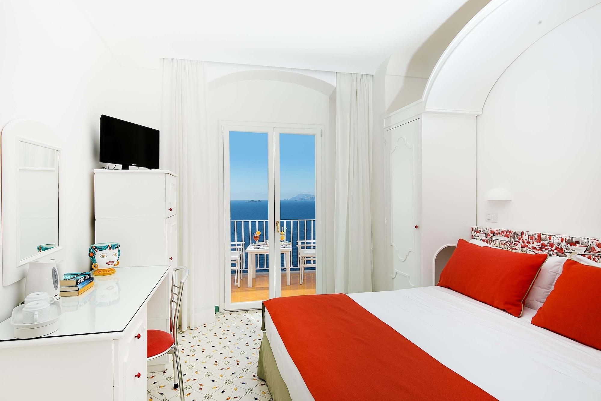 Tramonto D'Oro Hotel Praiano Exterior foto